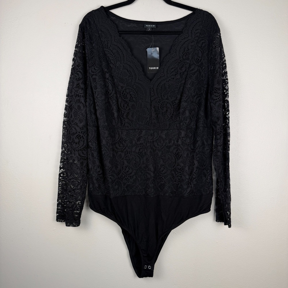 Torrid Bodysuit Women's 2XL/ 2 Black Nylon Stretch Mesh Lace Long Sleeve V-Neck